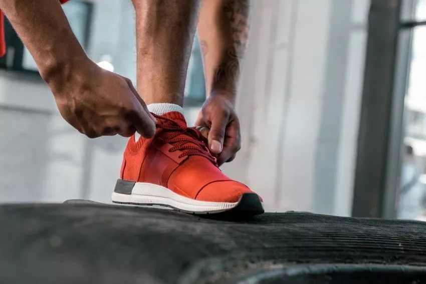 Do running shoes and weight training go together?