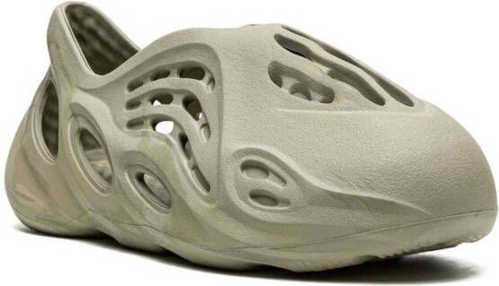 Adidas Yeezy Kids Yeezy Foam Runner "Stone Sage" sneakers Neutrals