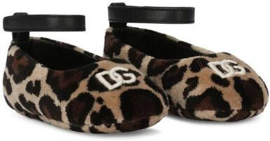 Dolce  Gabbana Kids leopard-print ballerina shoes Neutrals