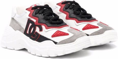Dolce  Gabbana Kids logo panelled sneakers Red