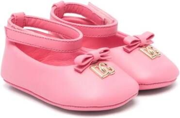 Dolce  Gabbana Kids logo-plaque leather ballerina shoes Pink