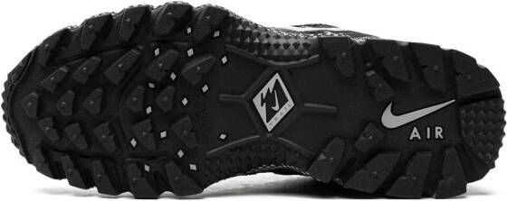 Nike Air Humara "Black Metallic Silver" sneakers