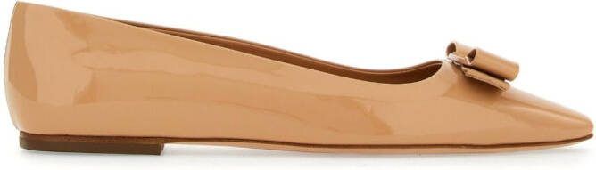 Ferragamo Vara bow-detail ballerina shoes Neutrals