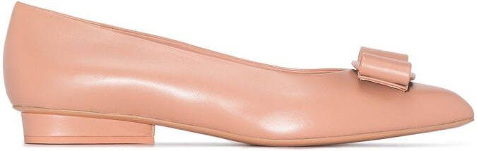 Ferragamo Viva 20mm bow-detail leather pumps Pink