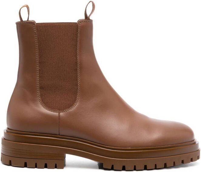 Gianvito Rossi round toe ankle boots Brown