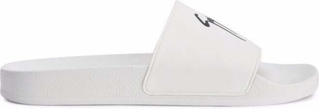 Giuseppe Zanotti Brett logo slides White