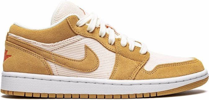 Jordan Air 1 Low SE "Corduroy  Suede" sneakers Orange