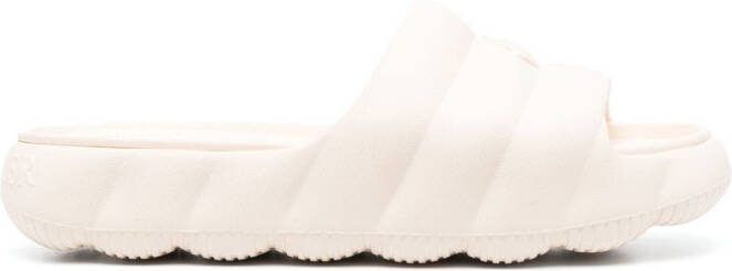 Moncler Lilo quilted slides Neutrals