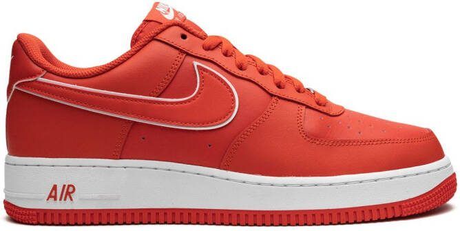 Nike x Doyenne Skateboards SB Blazer Low sneakers Neutrals