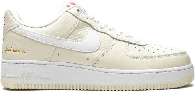 Nike x Sean Cliver SB Dunk Low Pro QS “Holiday Special” sneakers White
