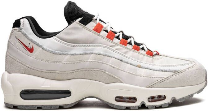 Nike Air Max Plus "Black University Gold Viotech" sneakers - Picture 5