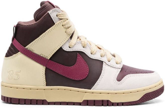 Nike x Doyenne Skateboards SB Blazer Low sneakers Neutrals - Picture 3