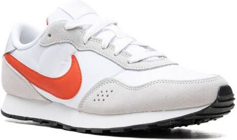 Nike Kids MD Valiant "Pure Platinum Picante Red" sneakers Grey