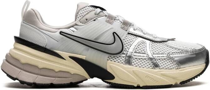 Nike V2K Run "Metallic Silver" sneakers White