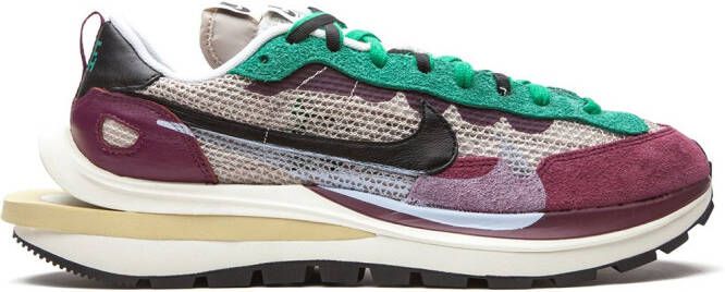 Nike x sacai VaporWaffle "Villain Red Neptune Green" sneakers Purple