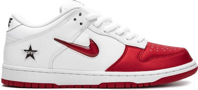 Nike x Supreme SB Dunk Low OG QS "Jewel Swoosh Silver Black" sneakers