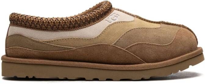 UGG x Palace Tas "Chestnut" slippers Neutrals