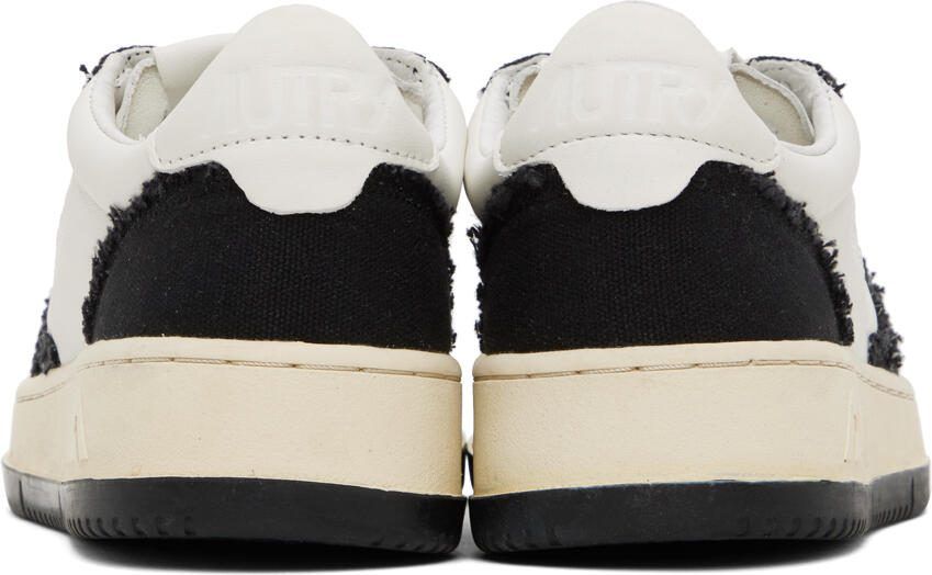AUTRY White  Black Medalist Low Sneakers