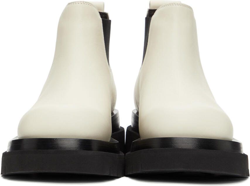 Bottega Veneta Off-White 'The Lug' Low Boots - Picture 3