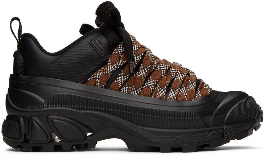 Burberry Black Paneled Sneakers - Picture 5