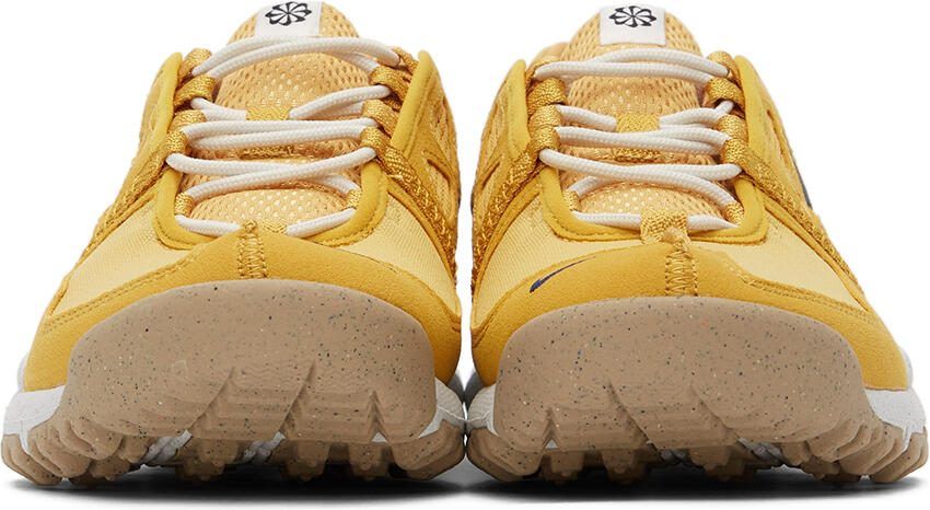 Nike Yellow  Blue Free Terra Vista Sneakers - Picture 3