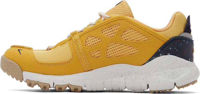 Nike Yellow  Blue Free Terra Vista Sneakers - Picture 4