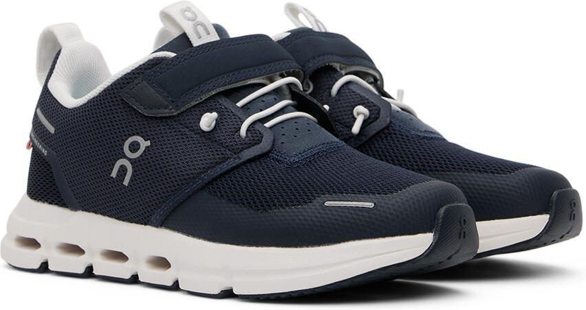 On Kids Navy Cloud Play Little Kids Sneakers - Picture 2