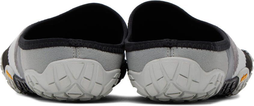 TAKAHIROMIYASHITA TheSoloist. Black  Gray Suicoke Edition FiveFingers Sneakers