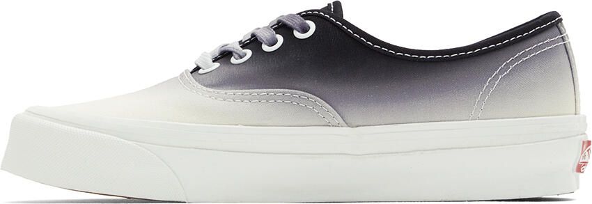 Vans Black  White OG Authentic L Sneakers - Picture 4