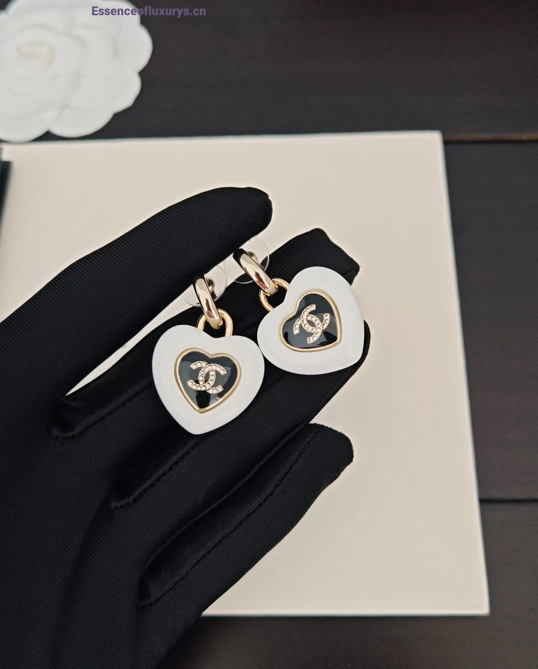 Chanel CC Logo Heart Earrings