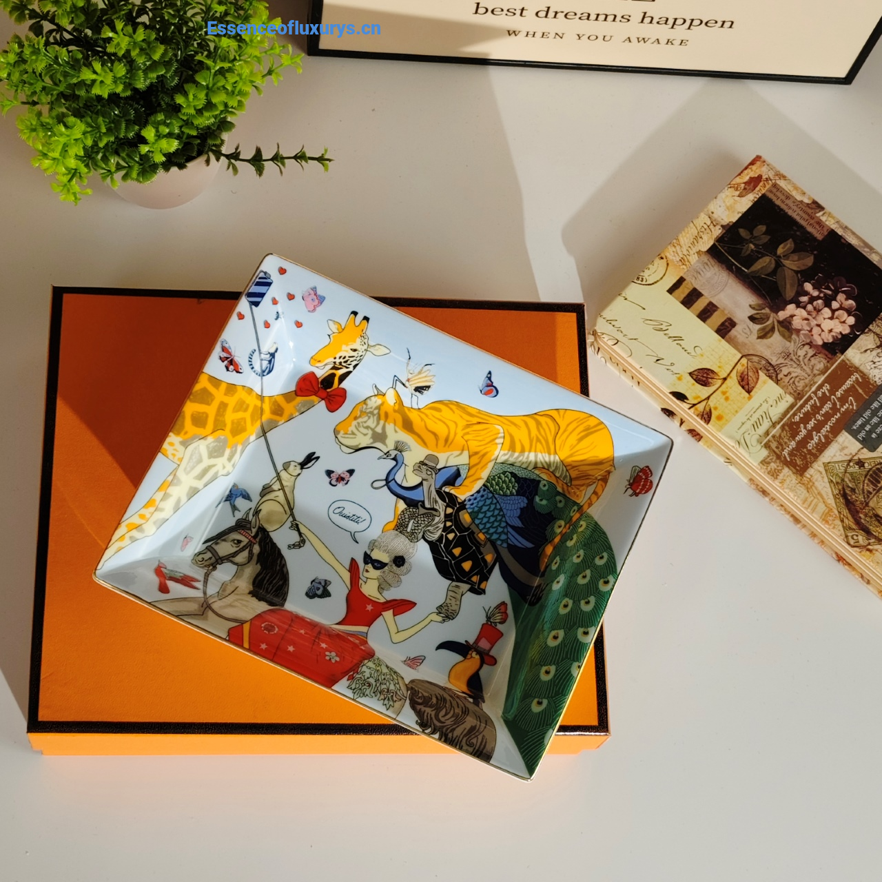 Trays Hermes Story Change Tray