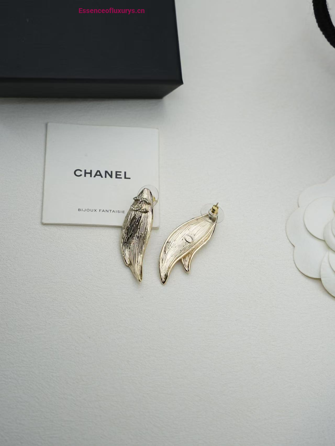 Chanel Gold Metal Leaf Earrings